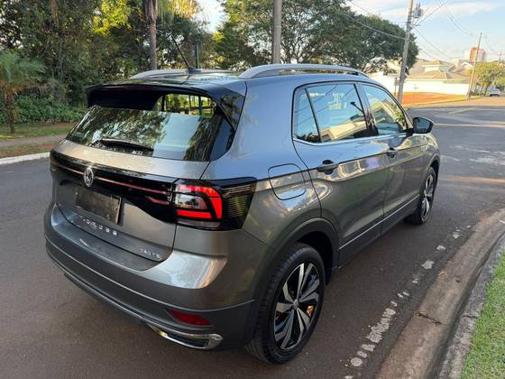 VOLKSWAGEN T-CROSS 1.4 250 TSI TOTAL FLEX HIGHLINE AUTOMÁTICO VOLKSWAGEN T-CROSS 1.4 250 TSI TOTAL FLEX HIGHLINE AUTOMÁTICO